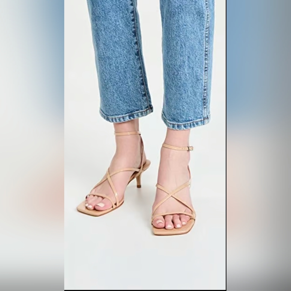 Schutz Bari Low Sandals - Light Nude Size 6